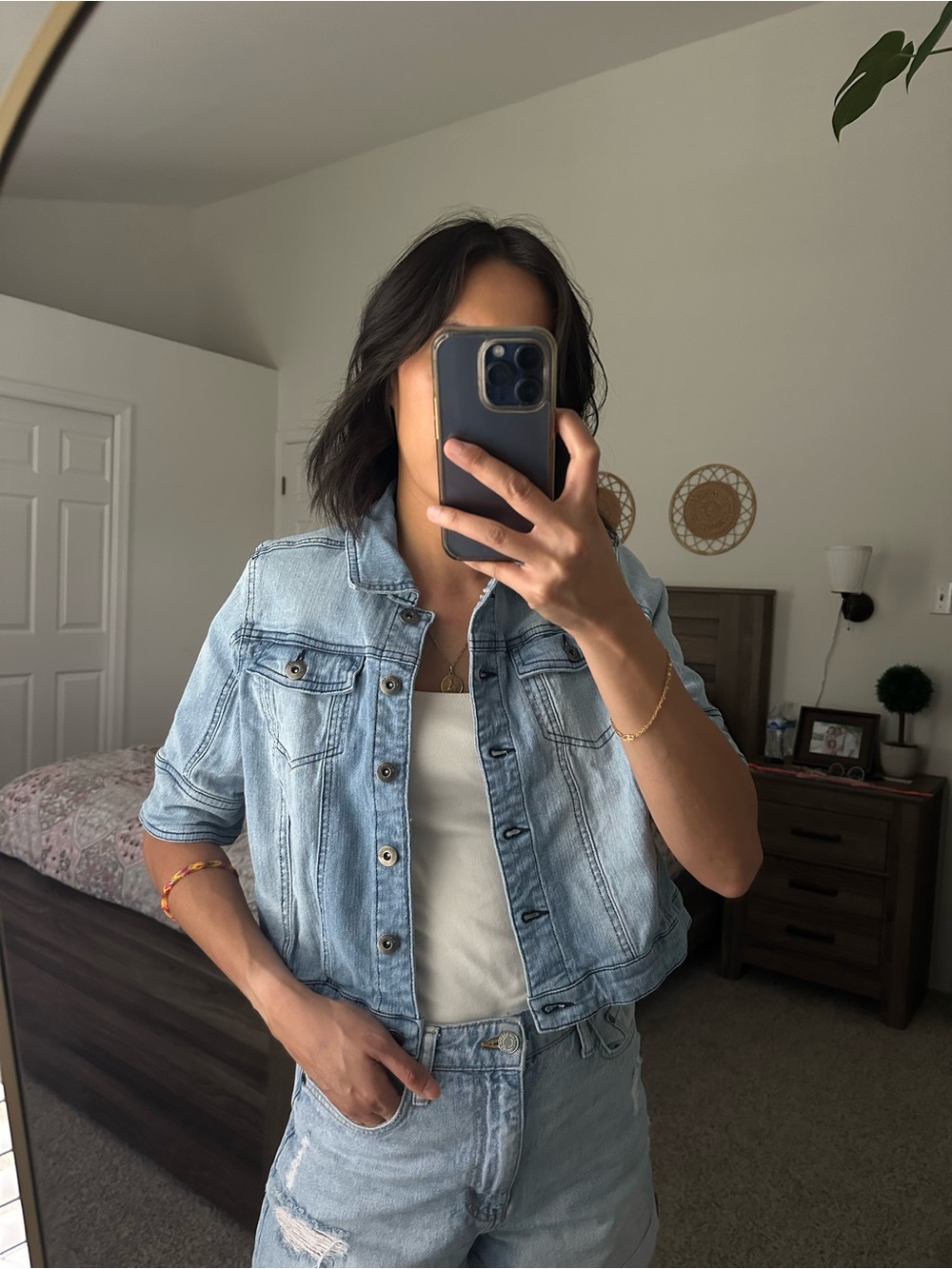 Light Wash Denim Jacket - Women's Casual Crop Jacket M